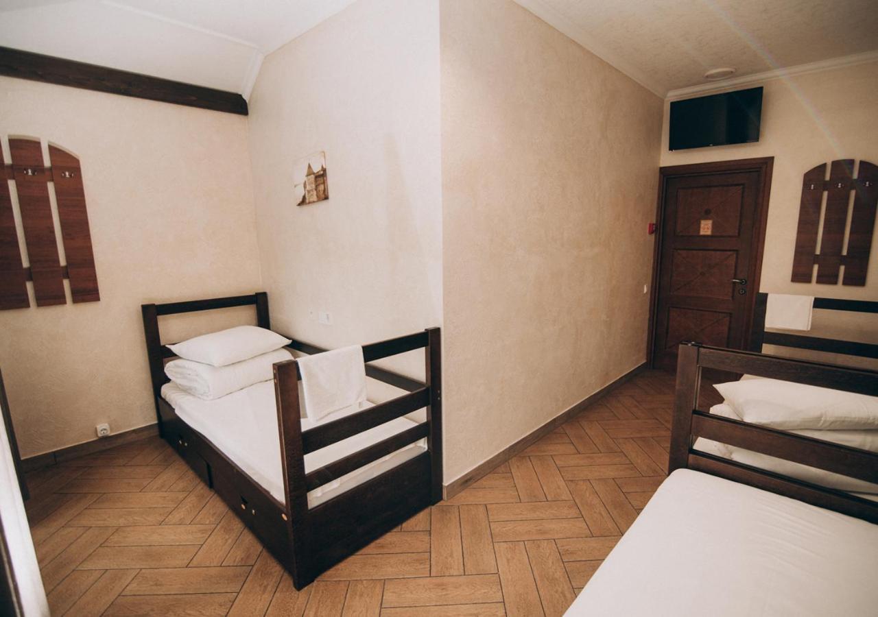 Хостел 24 Khmelʼnytsʼkyy Zimmer foto